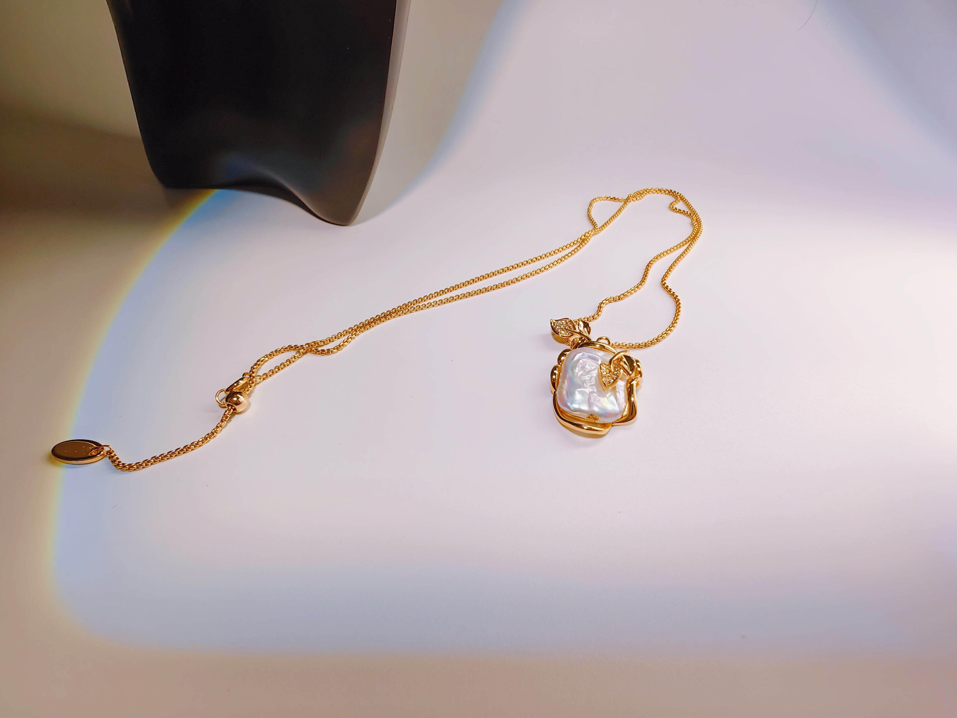 Baroque Pearl & Gold Floral Pendant Necklace