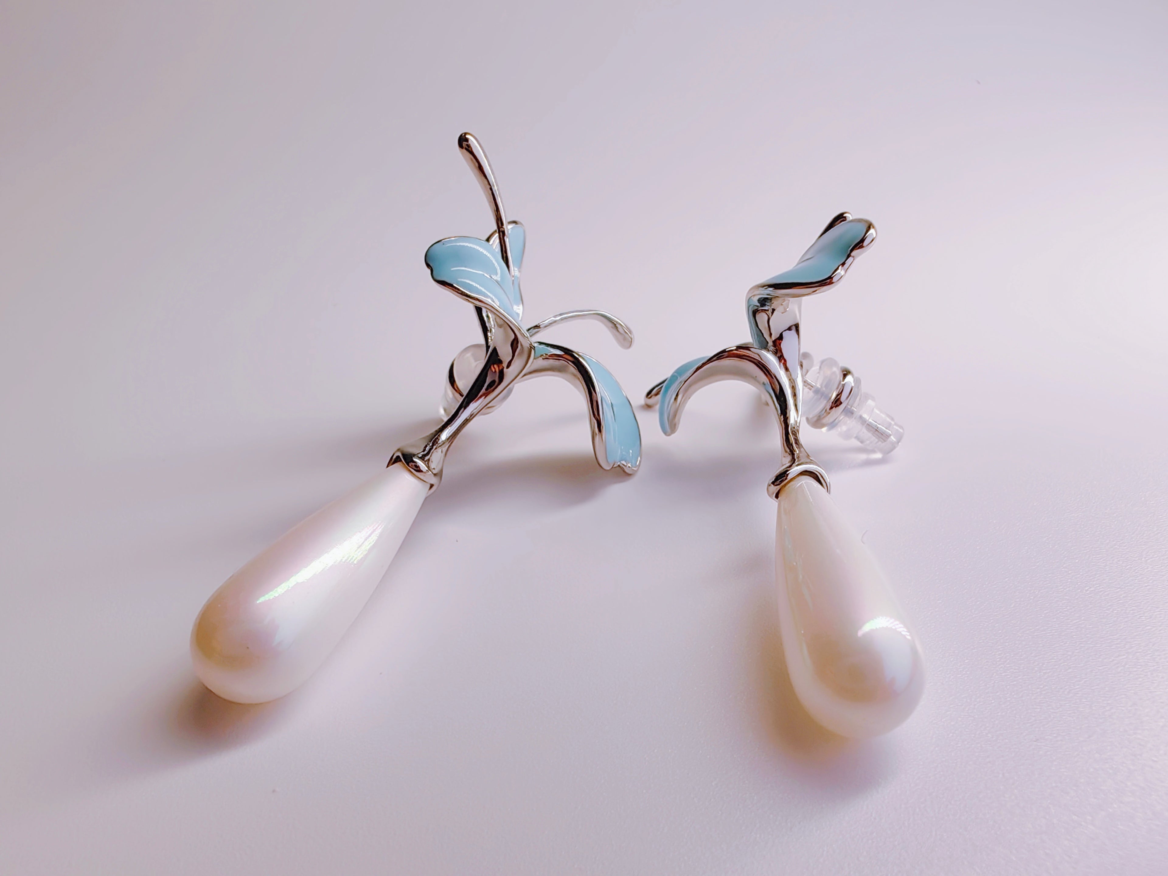 Blue Lily & Lustre Pearl Drop Earrings