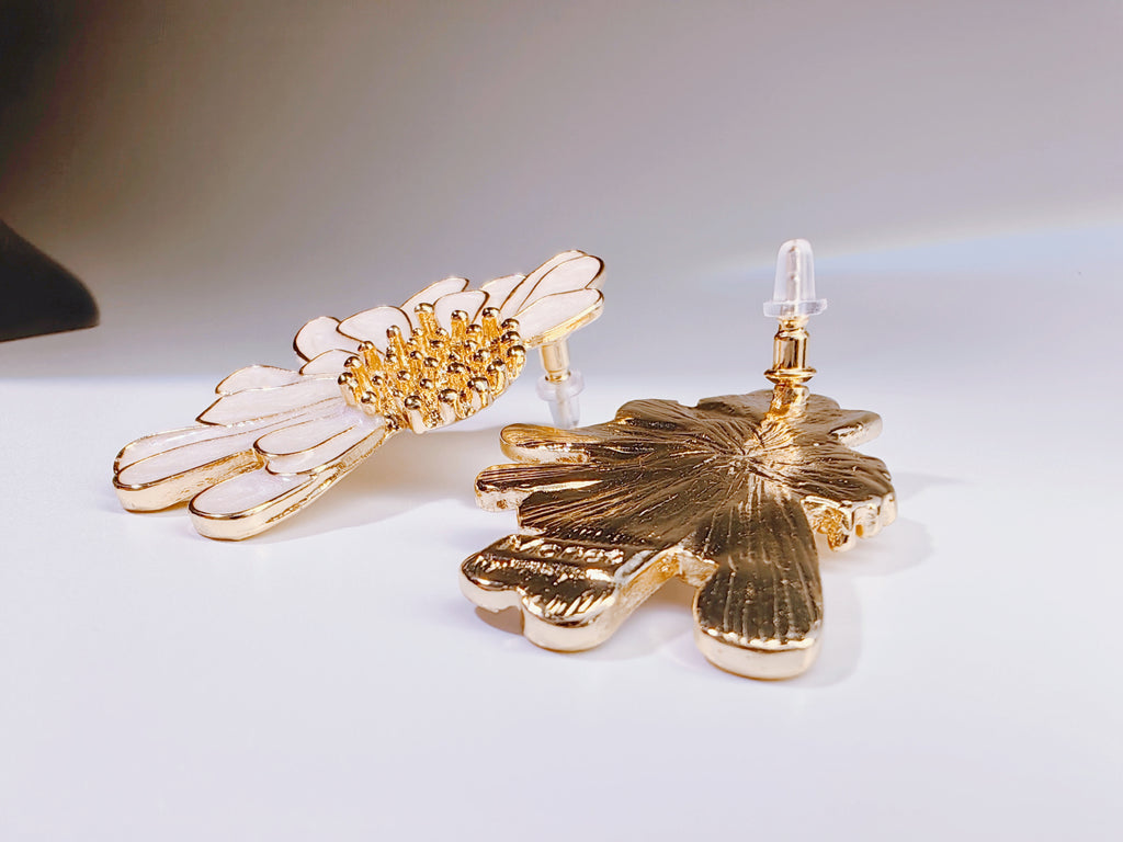 Gold-Tone White Enamel Daisy Stud Earrings